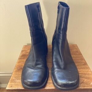 Nine West women’s black leather heeled boots, size 8